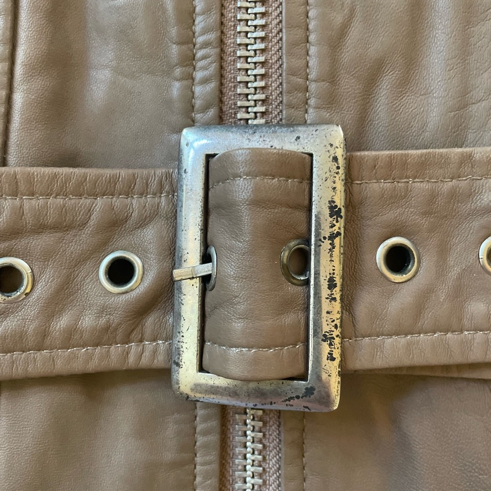 Cache Jacket. - Picture 4 of 16